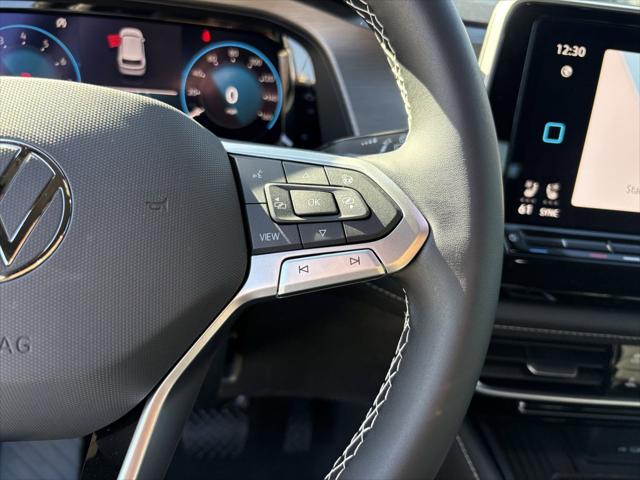 2026 Volkswagen Atlas Cross Sport SE with Technology
