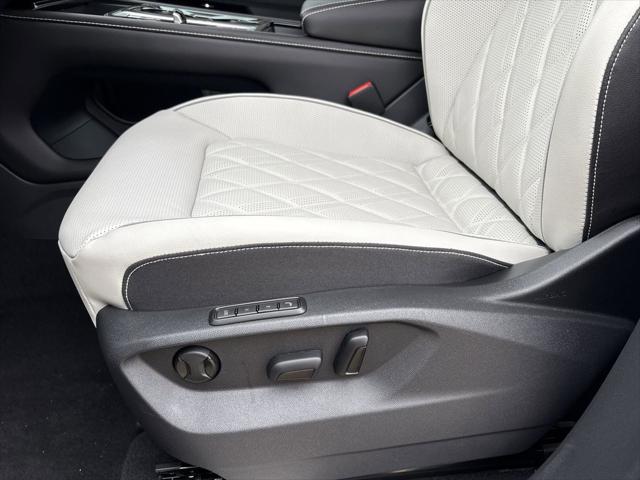 2026 Volkswagen Atlas Cross Sport SEL Premium R-Line