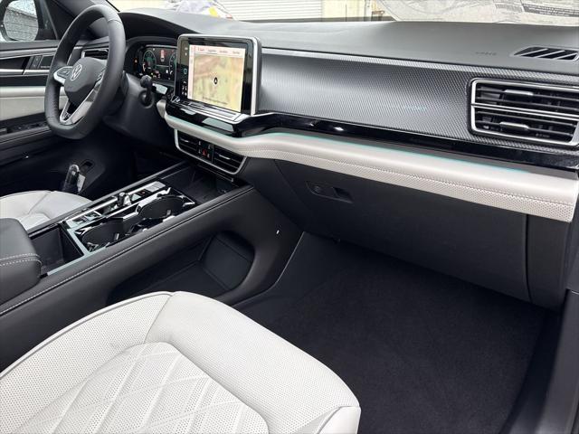 2026 Volkswagen Atlas Cross Sport SEL Premium R-Line