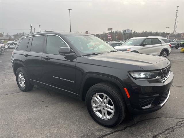 2024 Jeep Grand Cherokee Laredo 4x4 2024 Jeep Grand Cherokee Laredo 4x4