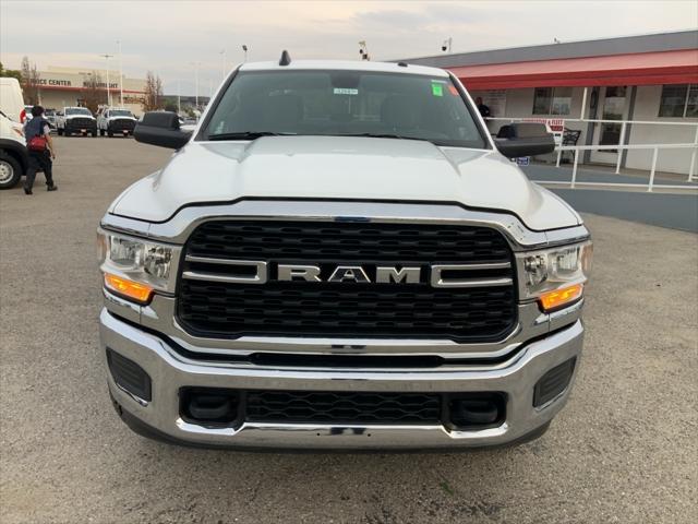 2022 RAM 3500 Big Horn Crew Cab 4x4 8 Box