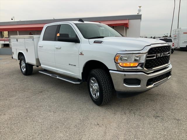 2022 RAM 3500 Big Horn Crew Cab 4x4 8 Box