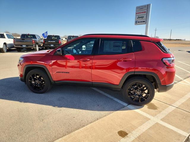 2025 Jeep Compass COMPASS LATITUDE 4X4