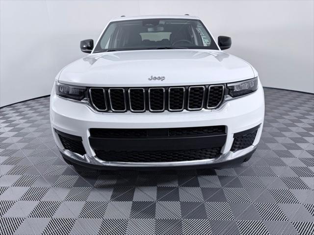 2023 Jeep Grand Cherokee L Laredo 4x2 2023 Jeep Grand Cherokee L Laredo 4x2