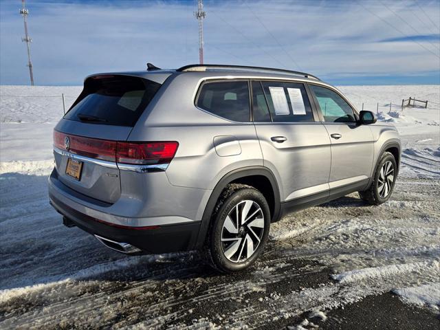 2025 Volkswagen Atlas 2.0T SE w/Technology