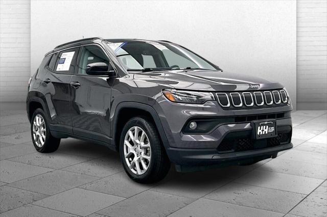 2022 Jeep Compass Latitude Lux 4x4 2022 Jeep Compass Latitude Lux 4x4