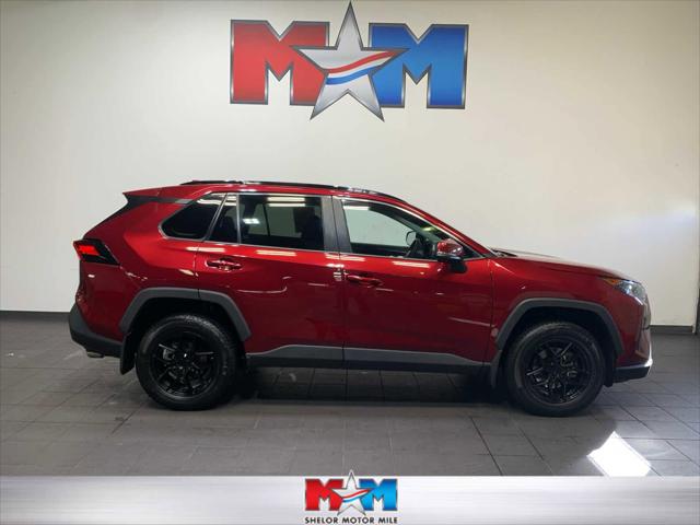 2020 Toyota RAV4 LE 2020 Toyota RAV4 LE