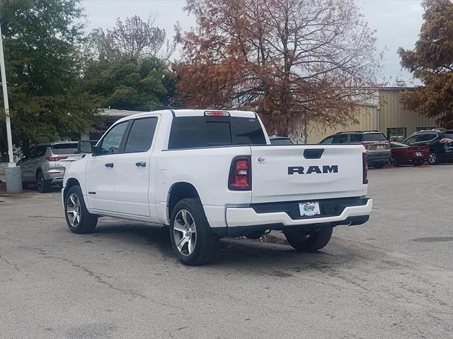 2025 RAM 1500 Tradesman Crew Cab 4x2 57 Box