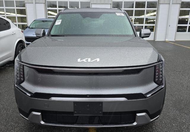 2024 Kia EV9 Land