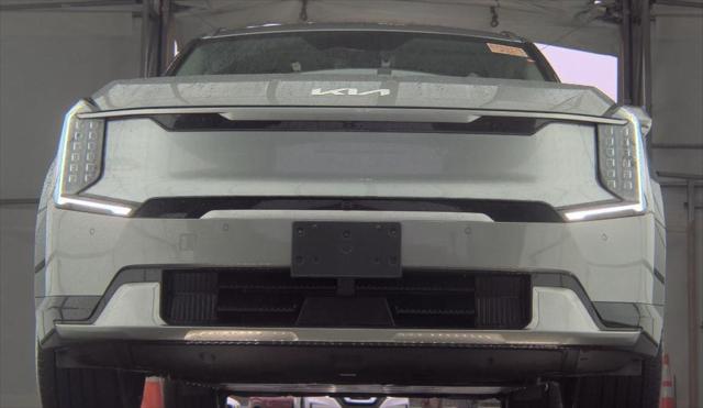 2024 Kia EV9 Land