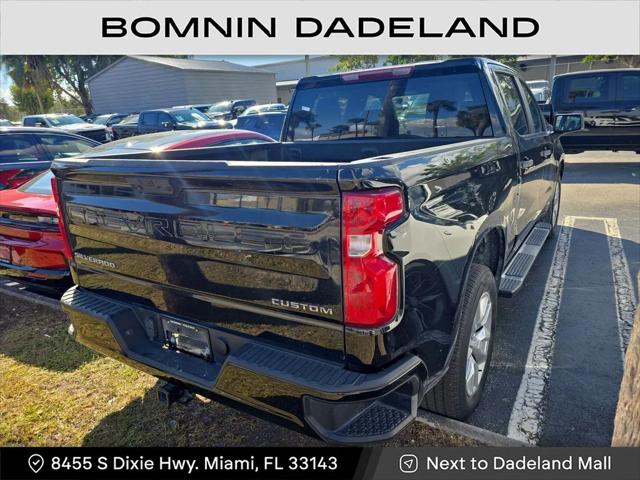 2022 Chevrolet Silverado 1500 2WD Crew Cab Short Bed Custom 2022 Chevrolet Silverado 1500 2WD Crew Cab Short Bed Custom