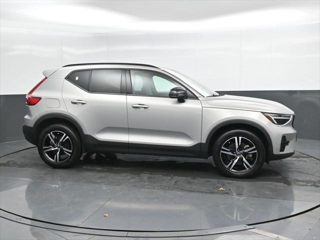 2024 Volvo XC40 B5 Core 2024 Volvo XC40 B5 Core