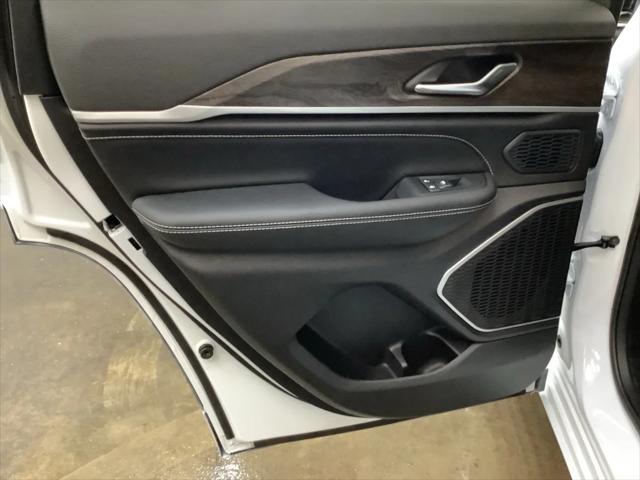 2026 Jeep Grand Cherokee Limited Reserve