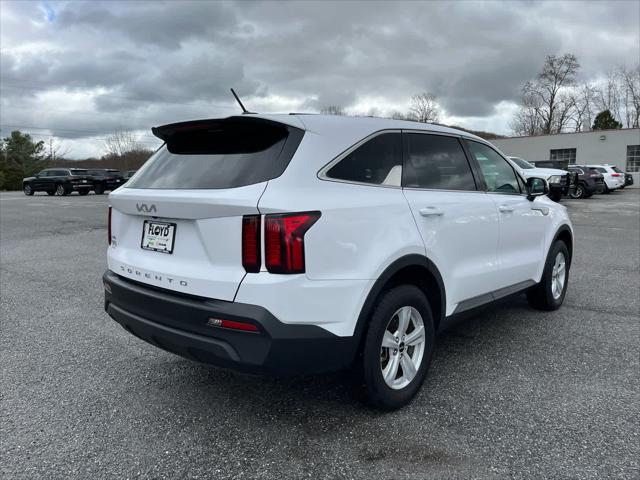 2022 Kia Sorento LX