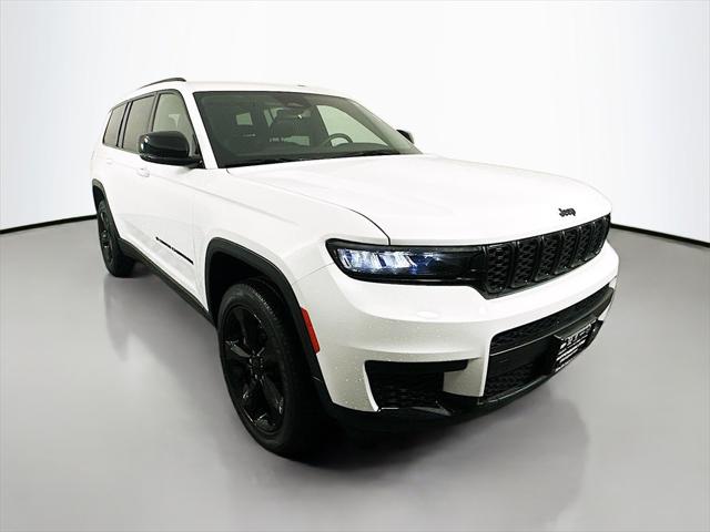 2023 Jeep Grand Cherokee L Altitude 4x4 2023 Jeep Grand Cherokee L Altitude 4x4