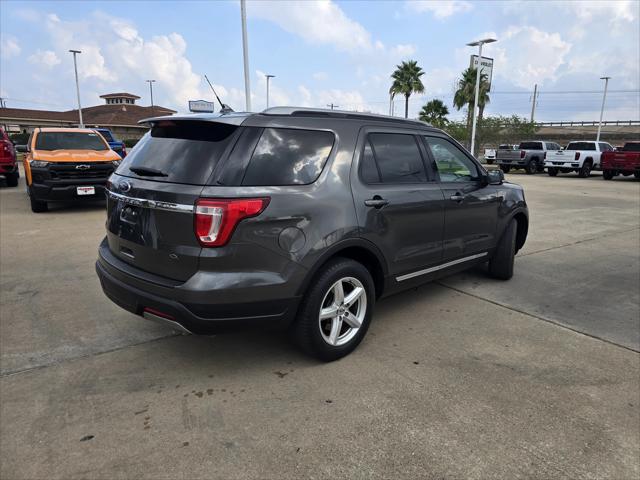 2019 Ford Explorer XLT 2019 Ford Explorer XLT