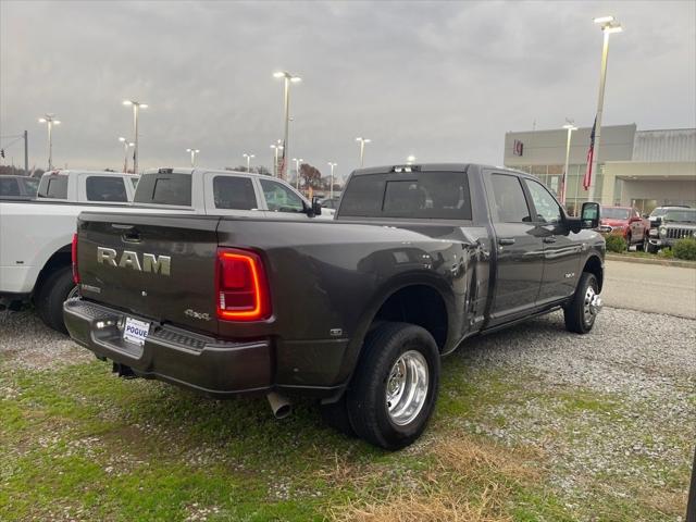 2025 RAM 3500 Laramie Crew Cab 4x4 8 Box 2025 RAM 3500 Laramie Crew Cab 4x4 8 Box