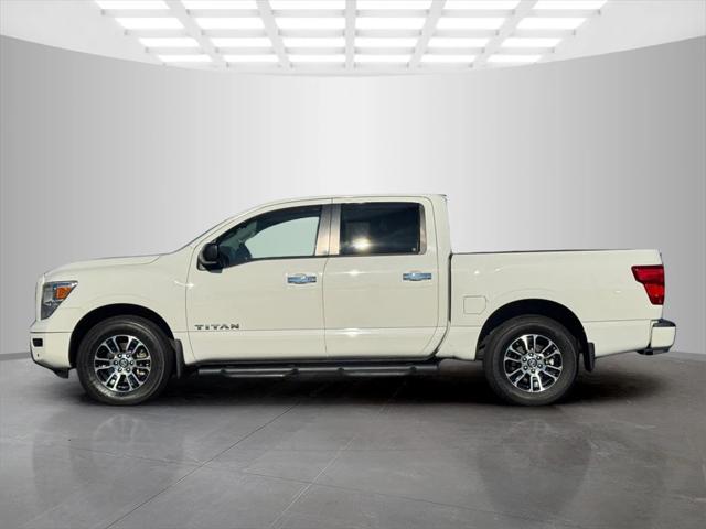 2021 Nissan TITAN Crew Cab SV 4x4