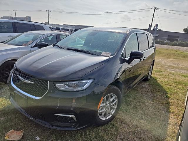 2025 Chrysler Pacifica Select 2025 Chrysler Pacifica Select