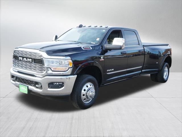 2024 RAM 3500 Limited Crew Cab 4x4 8 Box
