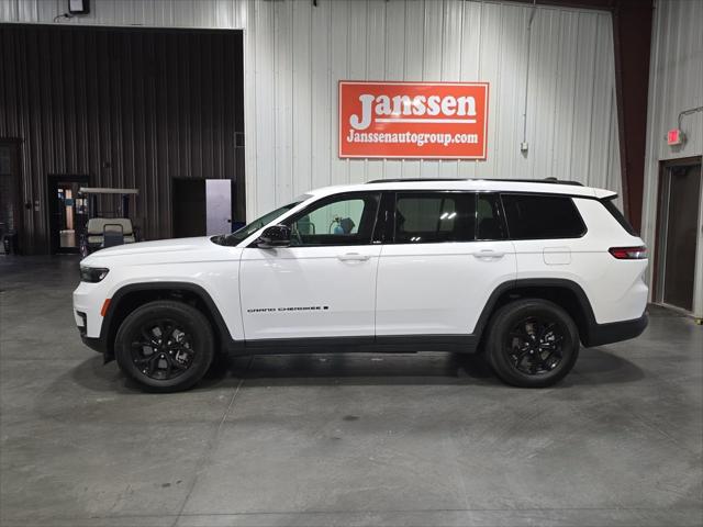2024 Jeep Grand Cherokee L Altitude 4x4 2024 Jeep Grand Cherokee L Altitude 4x4
