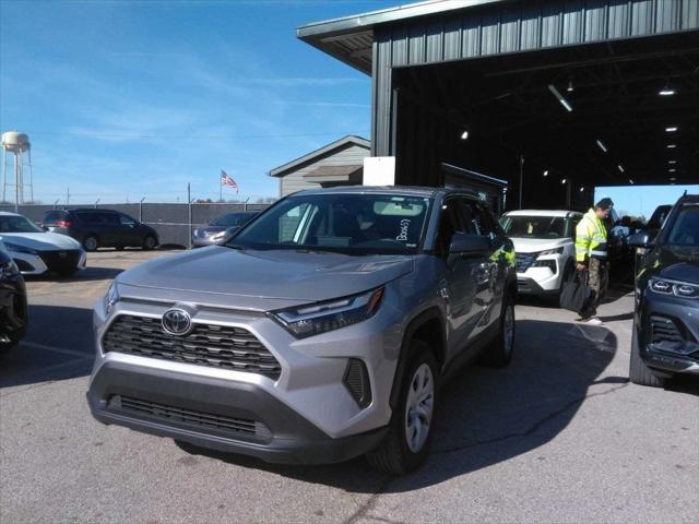 2024 Toyota RAV4 LE 2024 Toyota RAV4 LE