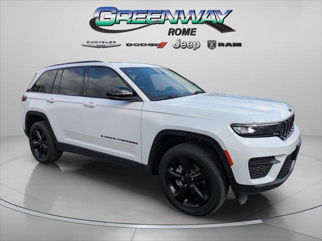 2023 Jeep Grand Cherokee Altitude 4x4 2023 Jeep Grand Cherokee Altitude 4x4