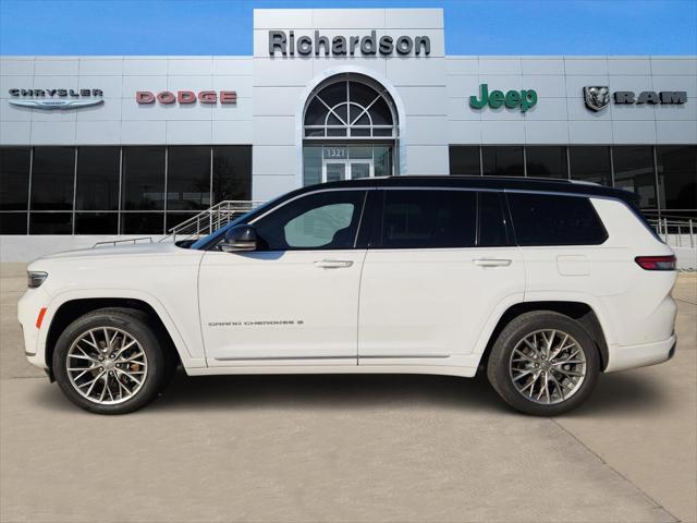 2022 Jeep Grand Cherokee L Summit 4x4 2022 Jeep Grand Cherokee L Summit 4x4