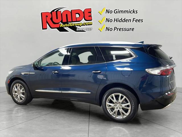 2023 Buick Enclave Essence AWD