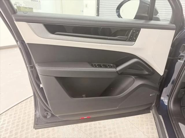 2025 Porsche Cayenne Cayenne