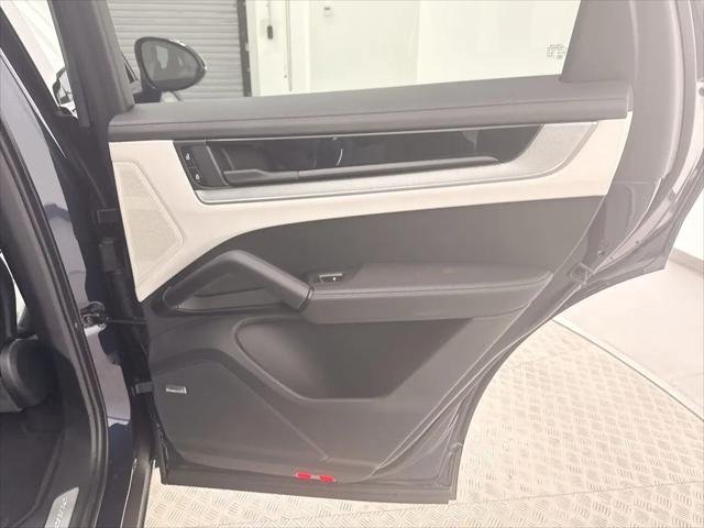 2025 Porsche Cayenne Cayenne