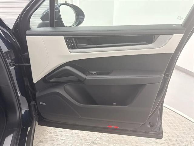 2025 Porsche Cayenne Cayenne