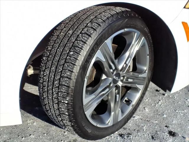 2023 Kia K5 EX