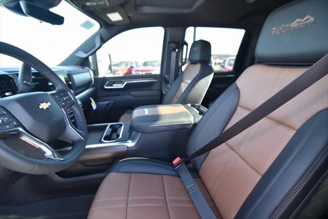 2026 Chevrolet Silverado 3500HD Crew Cab, Long Bed, LTZ Dual Rear Wheel, RWD