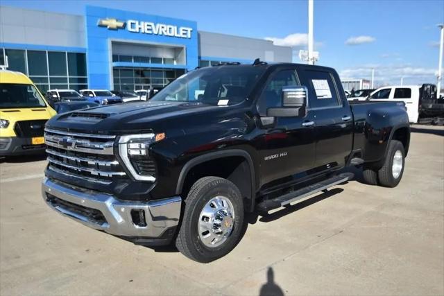 2026 Chevrolet Silverado 3500HD Crew Cab, Long Bed, LTZ Dual Rear Wheel, RWD