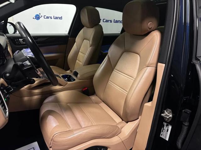 2022 Porsche Cayenne Platinum Edition