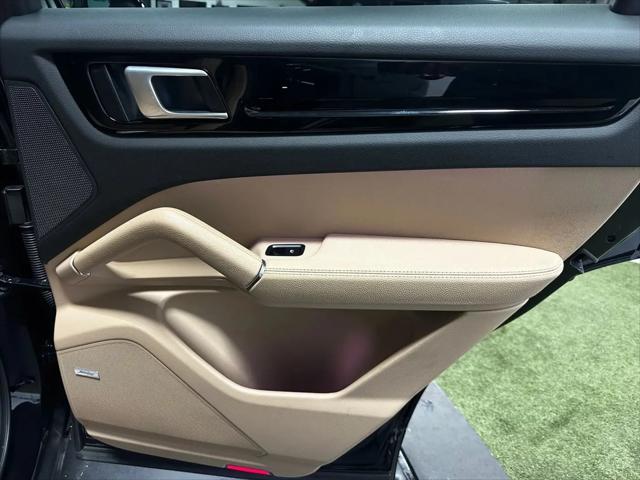 2022 Porsche Cayenne Platinum Edition