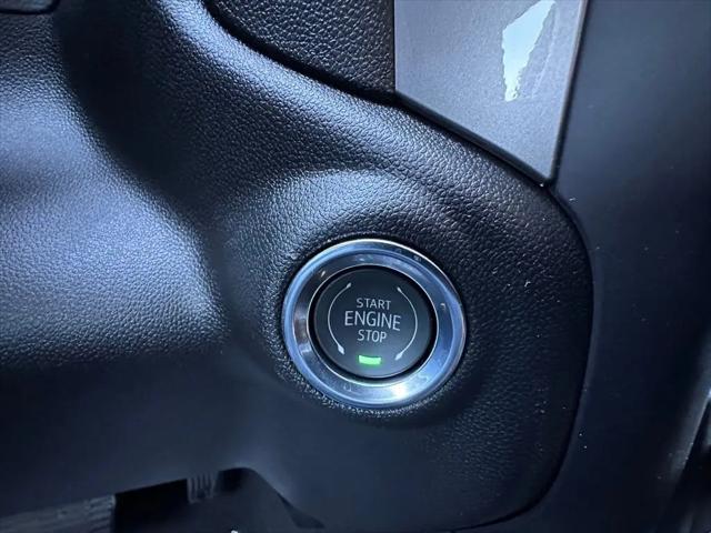 2026 GMC Sierra 1500 Crew Cab, Standard Bed, Pro, 4WD