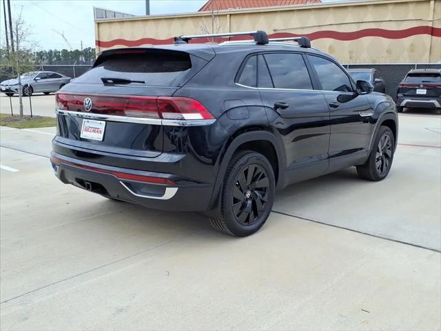 2026 Volkswagen Atlas Cross Sport SE with Technology