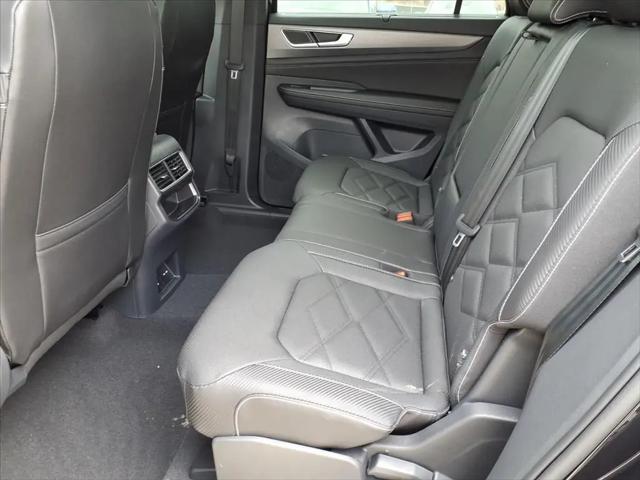 2026 Volkswagen Atlas Cross Sport SE with Technology