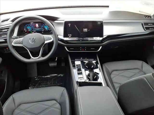 2026 Volkswagen Atlas Cross Sport SE with Technology