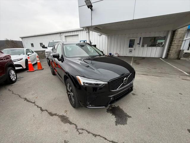 2024 Volvo XC60 B5 Plus Dark Theme