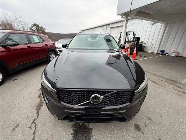2024 Volvo XC60 B5 Plus Dark Theme