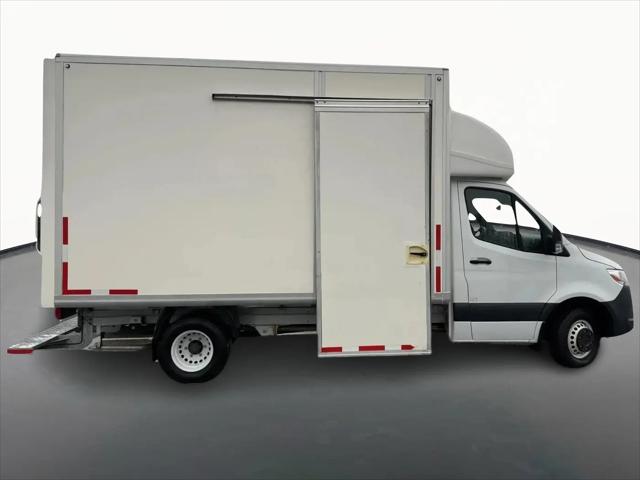 2021 Freightliner Sprinter Standard Roof I4