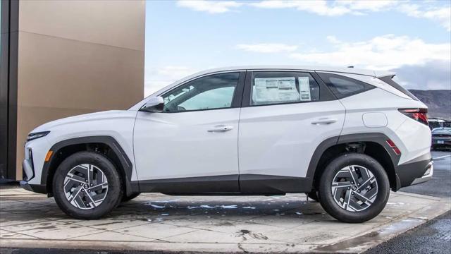 2026 Hyundai Tucson Hybrid Blue SE