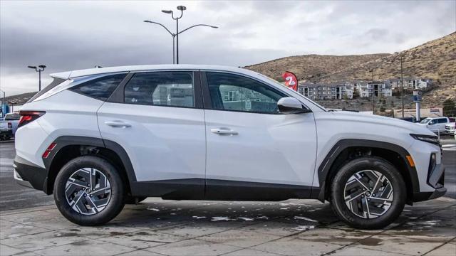 2026 Hyundai Tucson Hybrid Blue SE