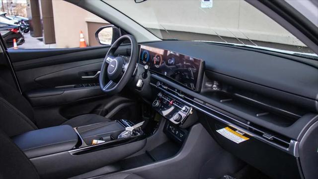 2026 Hyundai Tucson Hybrid Blue SE
