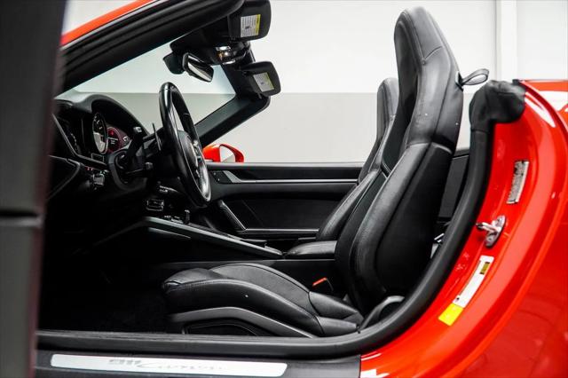 2022 Porsche 911 Carrera Cabriolet