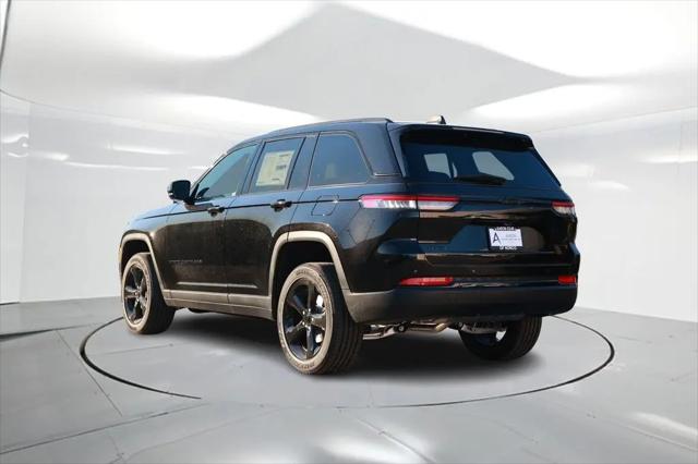 2025 Jeep Grand Cherokee Altitude X 4x4