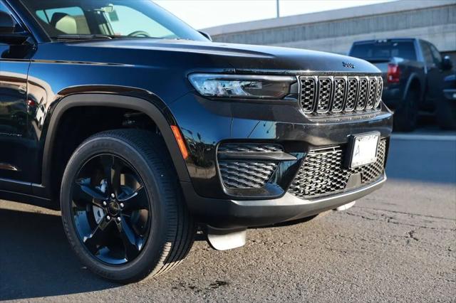 2025 Jeep Grand Cherokee Altitude X 4x4